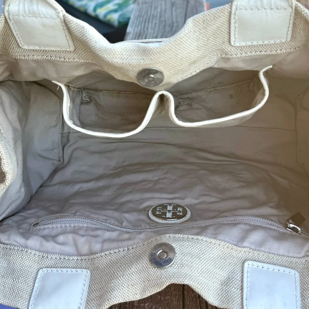 Tory Burch Hand Bag - Picture 8 of 16